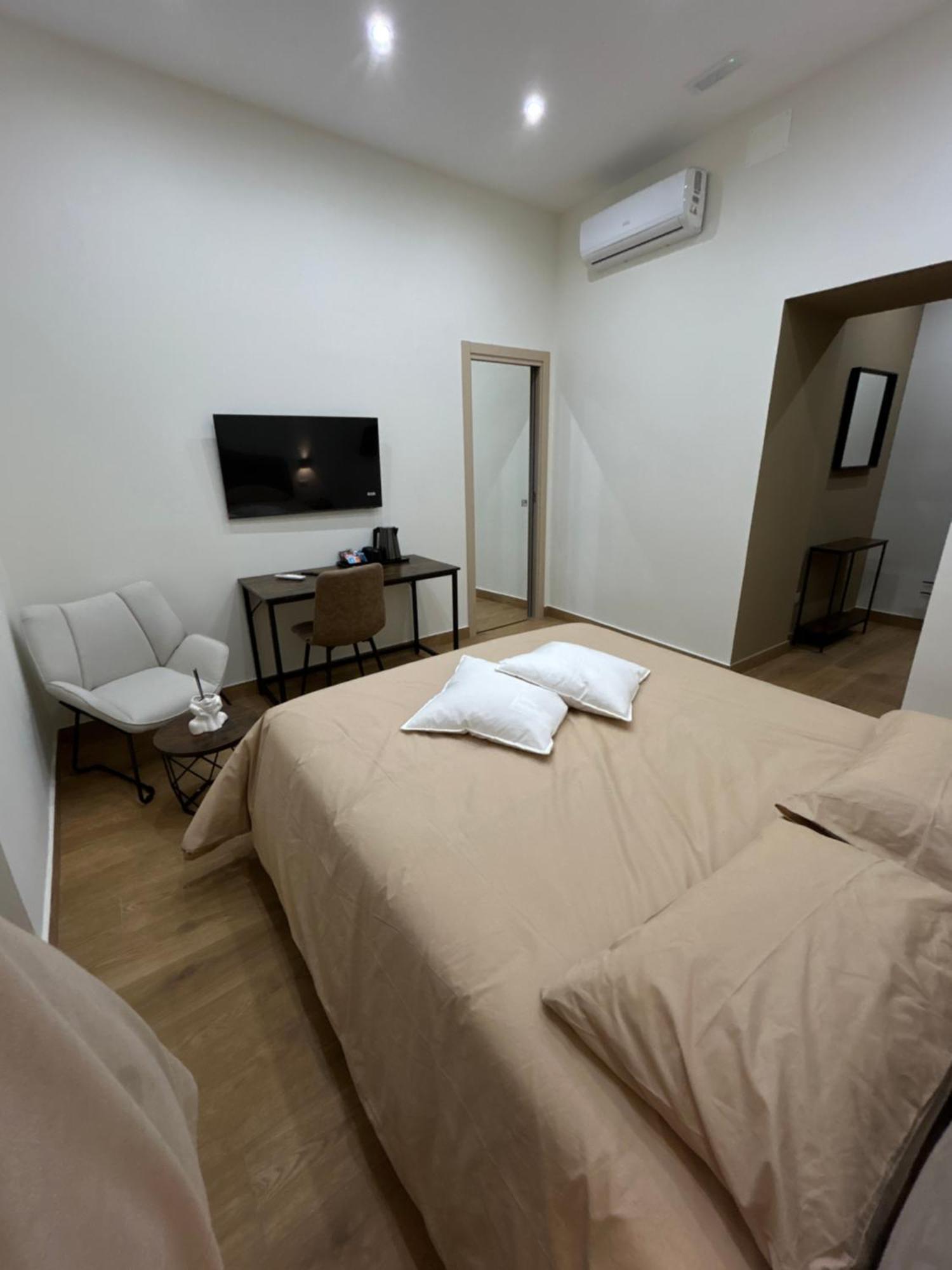 Somnia Luxury Rooms نابولي المظهر الخارجي الصورة