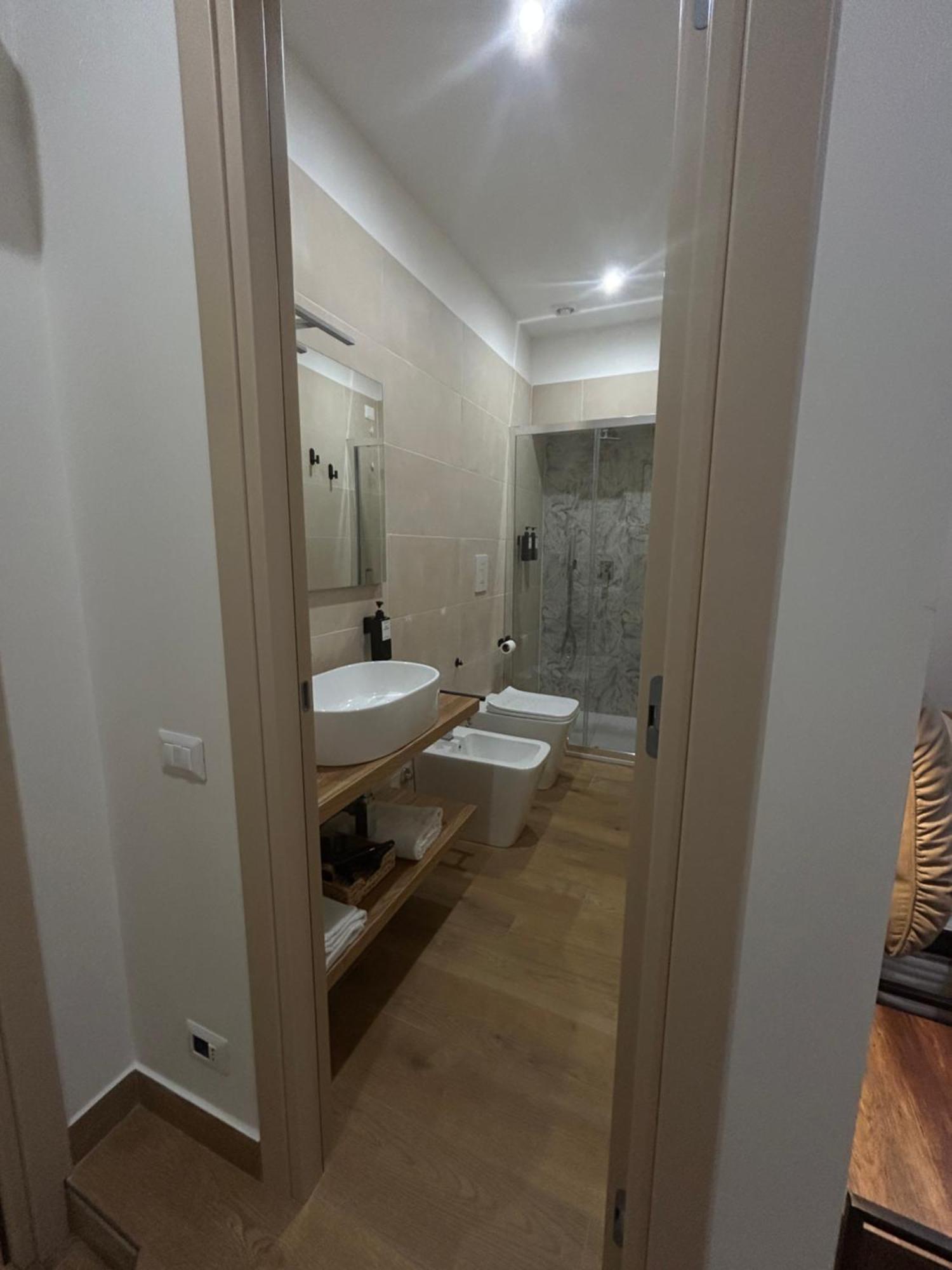 Somnia Luxury Rooms نابولي المظهر الخارجي الصورة
