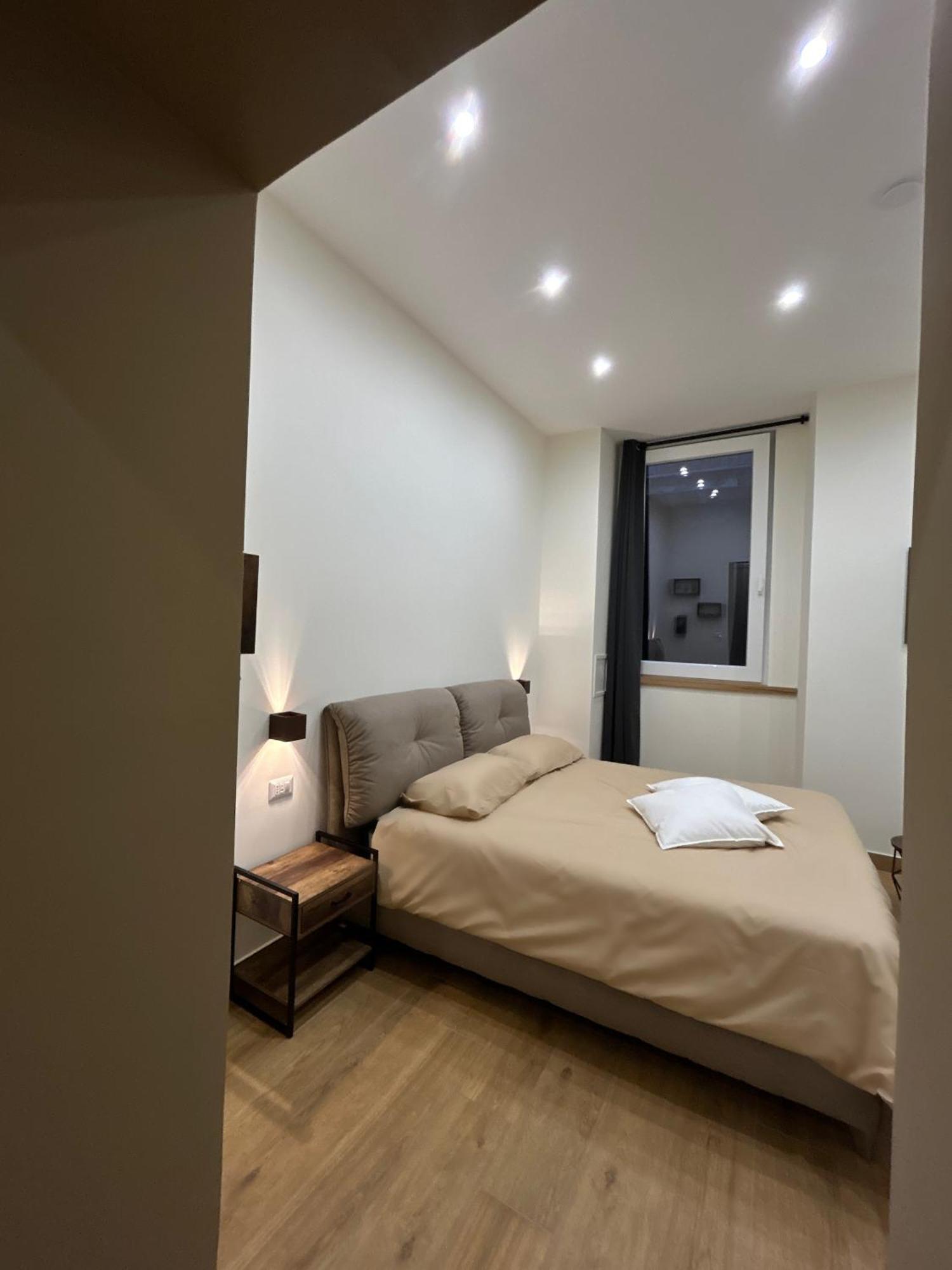Somnia Luxury Rooms نابولي المظهر الخارجي الصورة