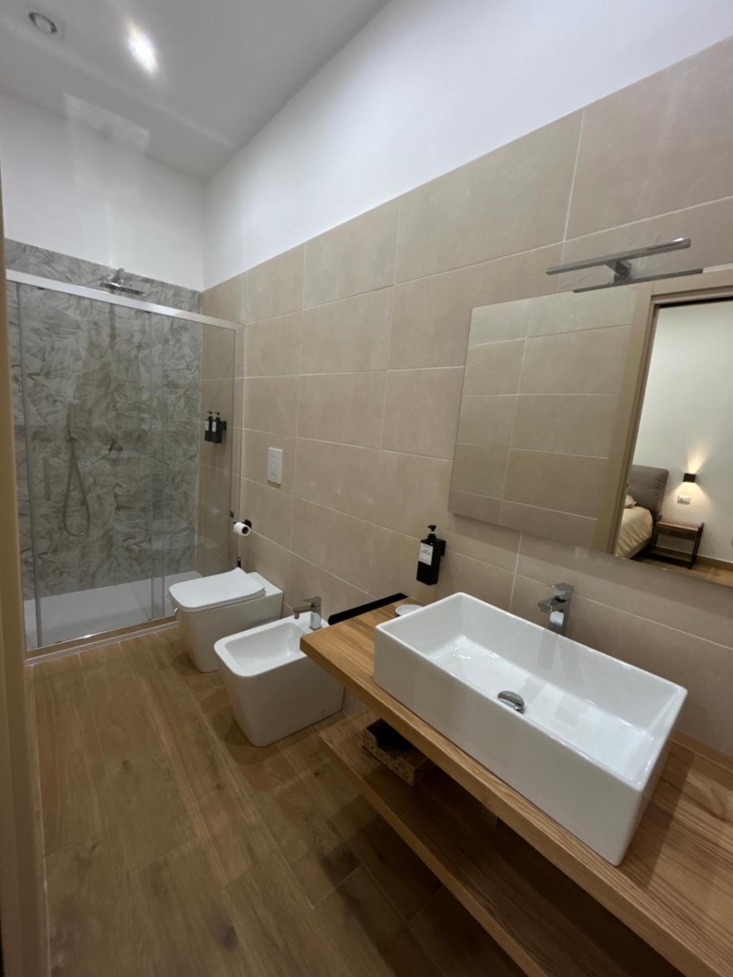 Somnia Luxury Rooms نابولي المظهر الخارجي الصورة