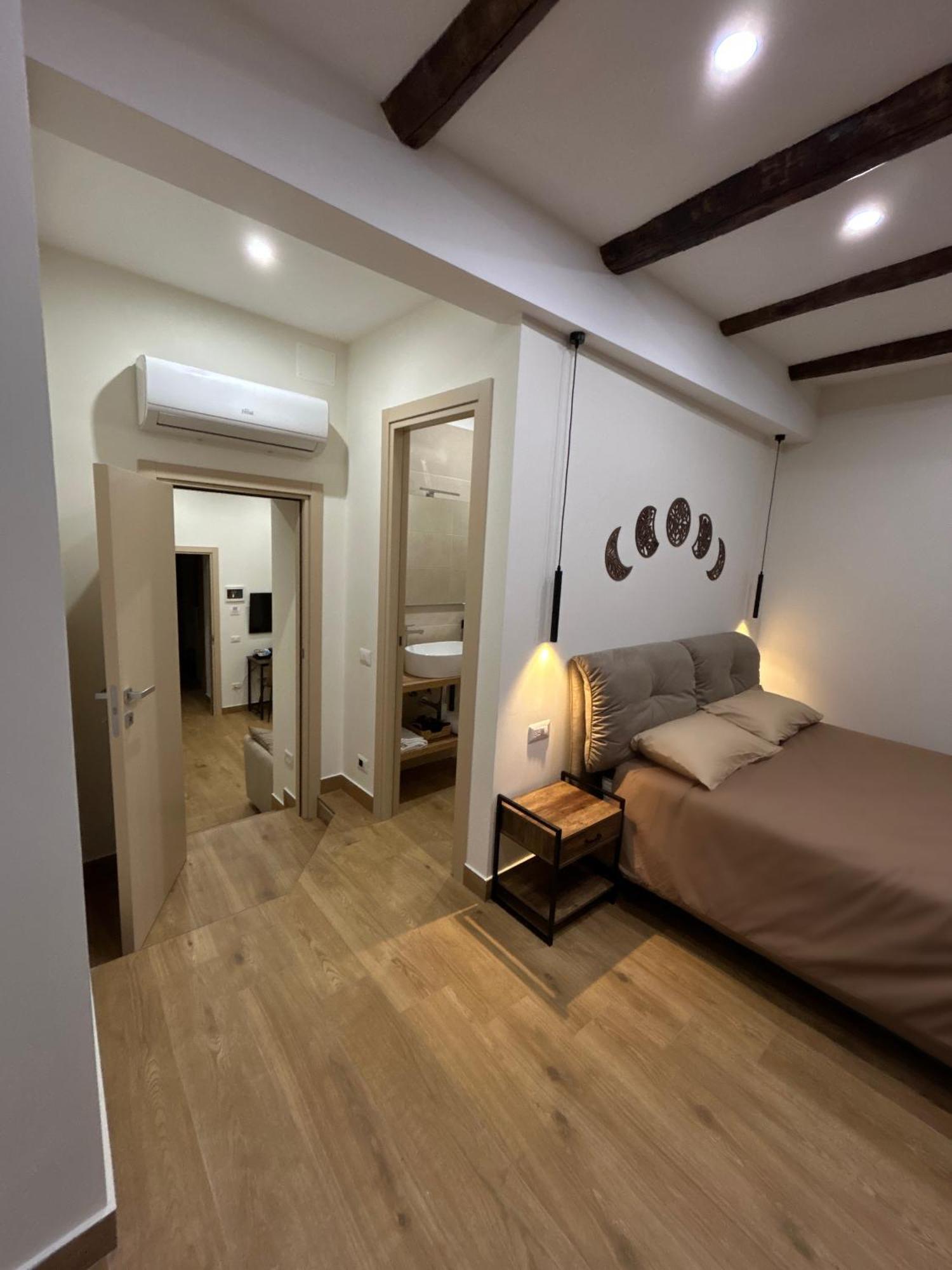 Somnia Luxury Rooms نابولي المظهر الخارجي الصورة
