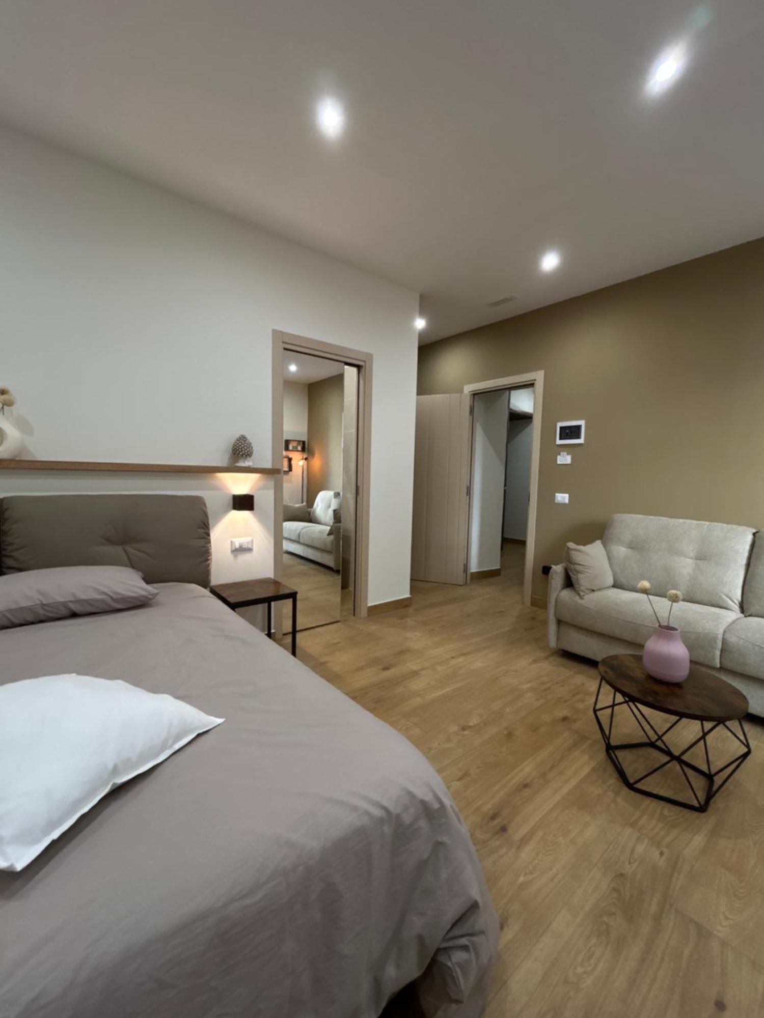 Somnia Luxury Rooms نابولي المظهر الخارجي الصورة